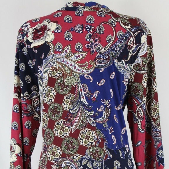 Charter Club Red Print Long Sleeve Size 1X - Picture 2 of 4